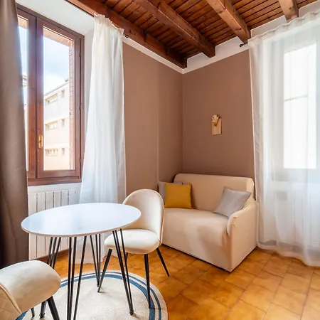 Bronze In By Wonderful Italy Apartment Como